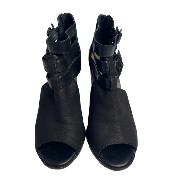 Gianni Bini black leather triple buckle strap block back zip open toe heels 9M - Picture 2 of 13